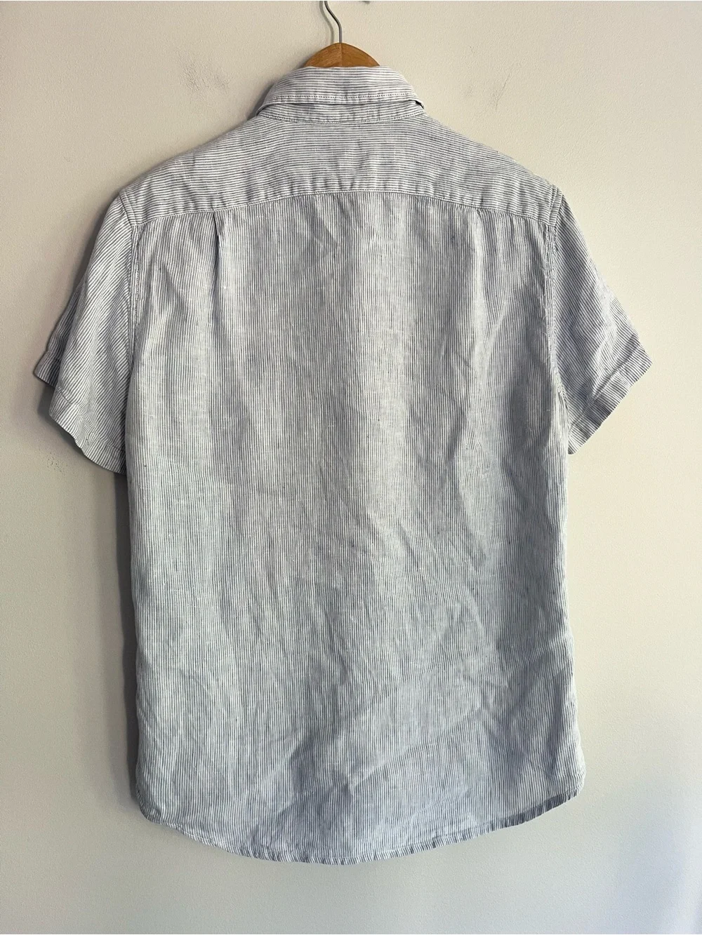J. Crew Light Blue Stripe Short-Sleeve Slim Fit Button-Down Shirt Small